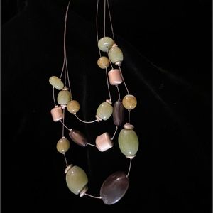 CHICOS - ladies beaded necklace